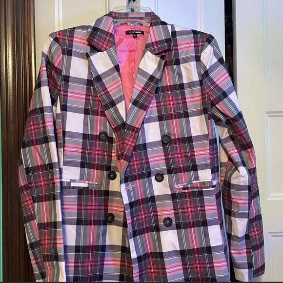 Fashion nova pink and black blazer - Picture 4 of 4